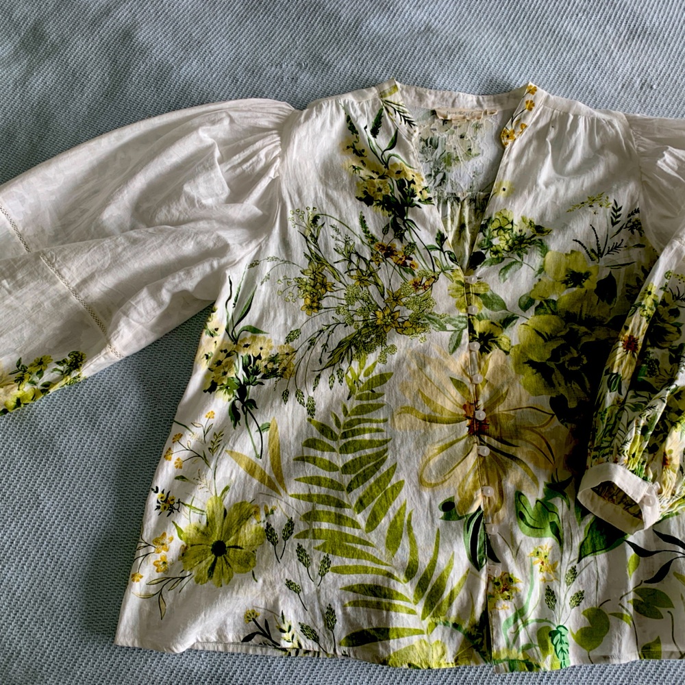 Anthropologie, F ever that Girl long sleeve blouse